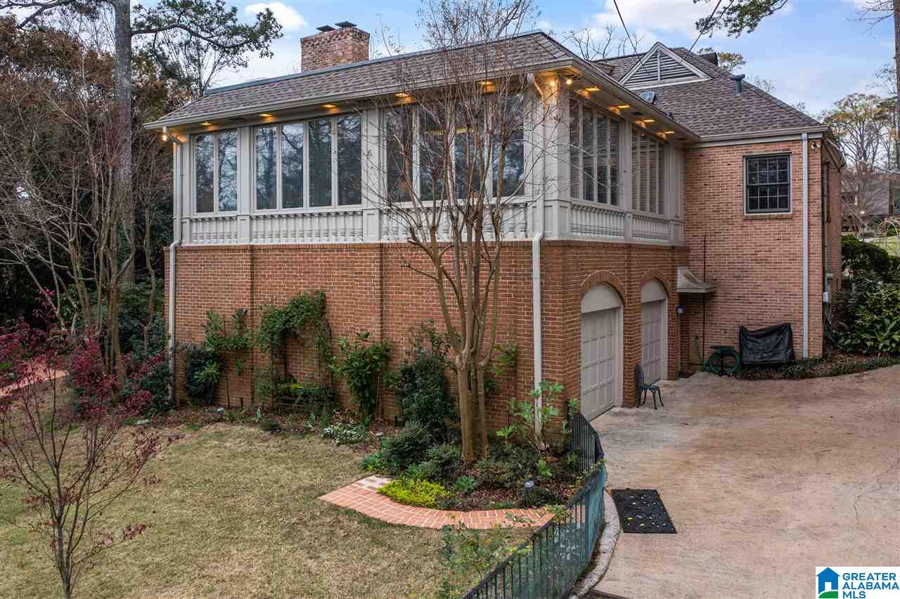 3745 North Woodridge Road Birmingham, AL 35223 - Photo 4 of 48