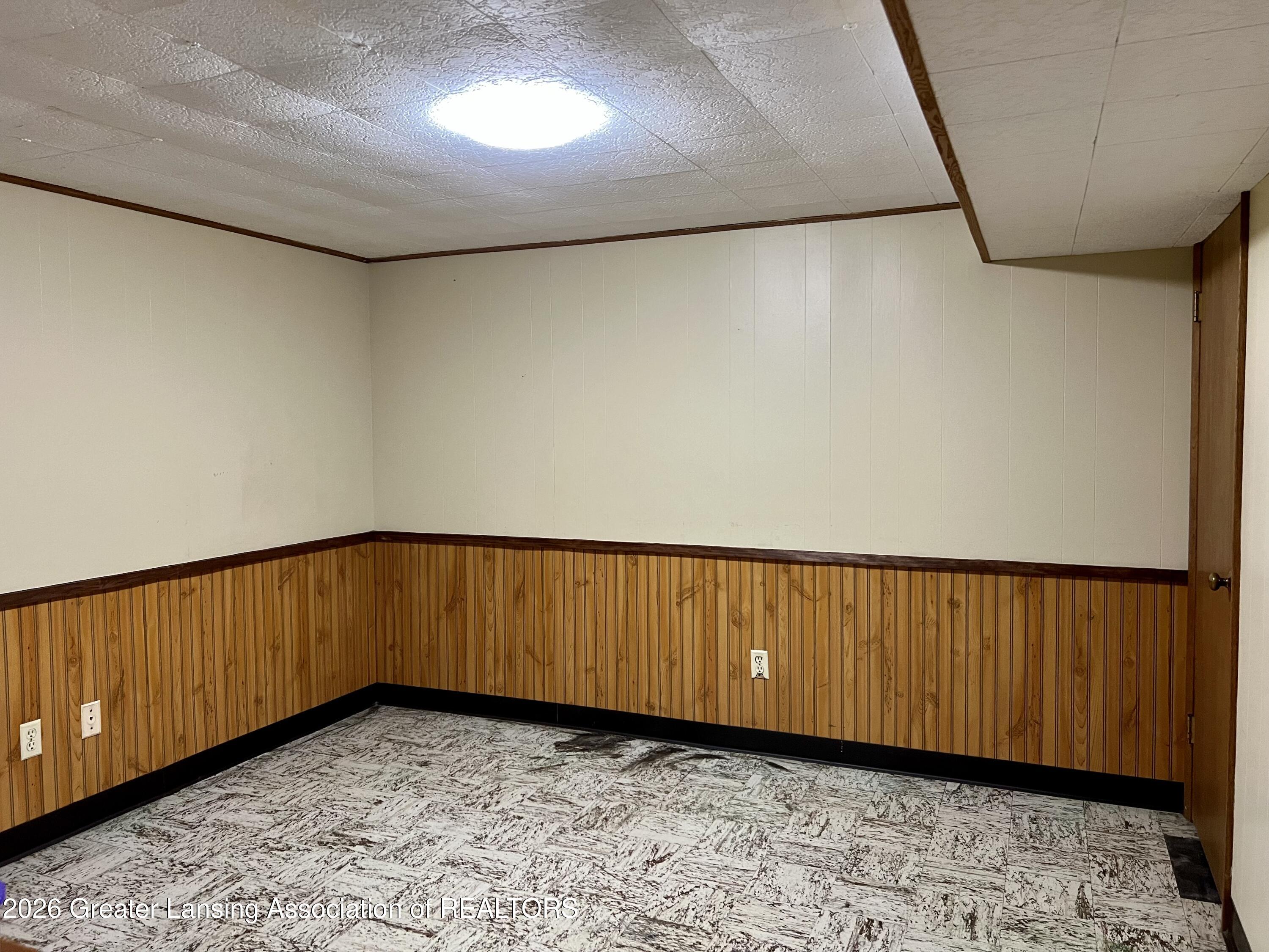 3020 Aurelius Road Onondaga, MI 49264 - Photo 34 of 55 Office
