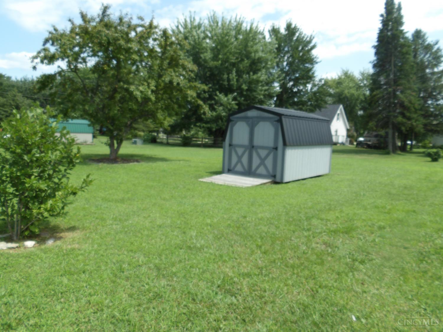 7603 Fairground Road Blanchester, OH 45107 - Photo 4 of 24