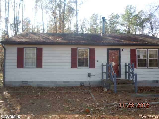9722 West River Road Aylett, VA 23009 - Photo 1 of 3 Exterior Front
