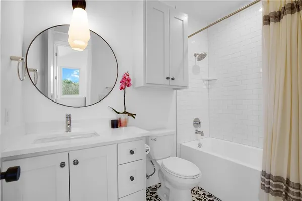 $5,200 | 4020 Valley View Road, Unit A, Austin, TX 78704