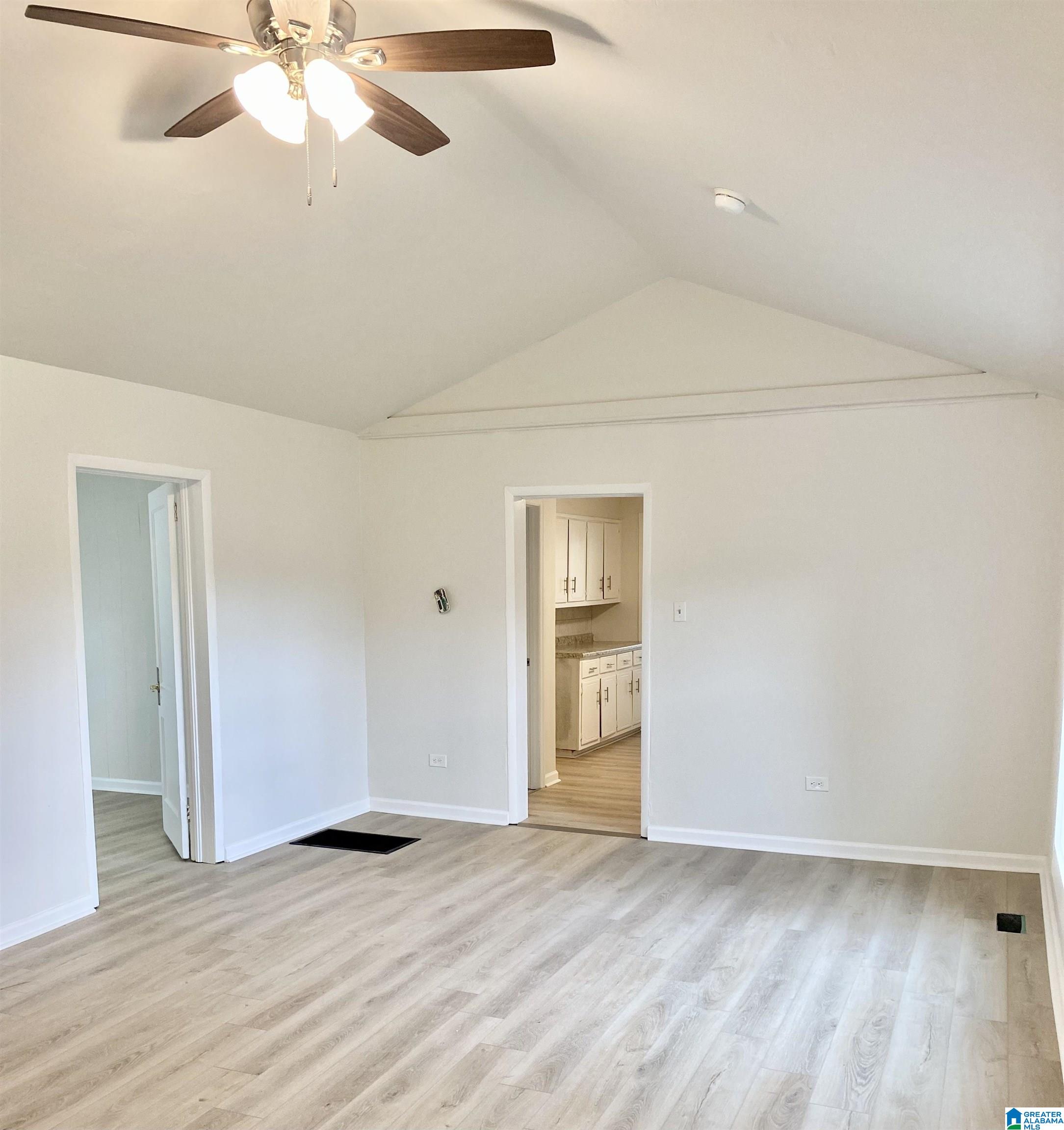 8165 Old Tennessee Pike Road Pinson, AL 35126 - Photo 2 of 9