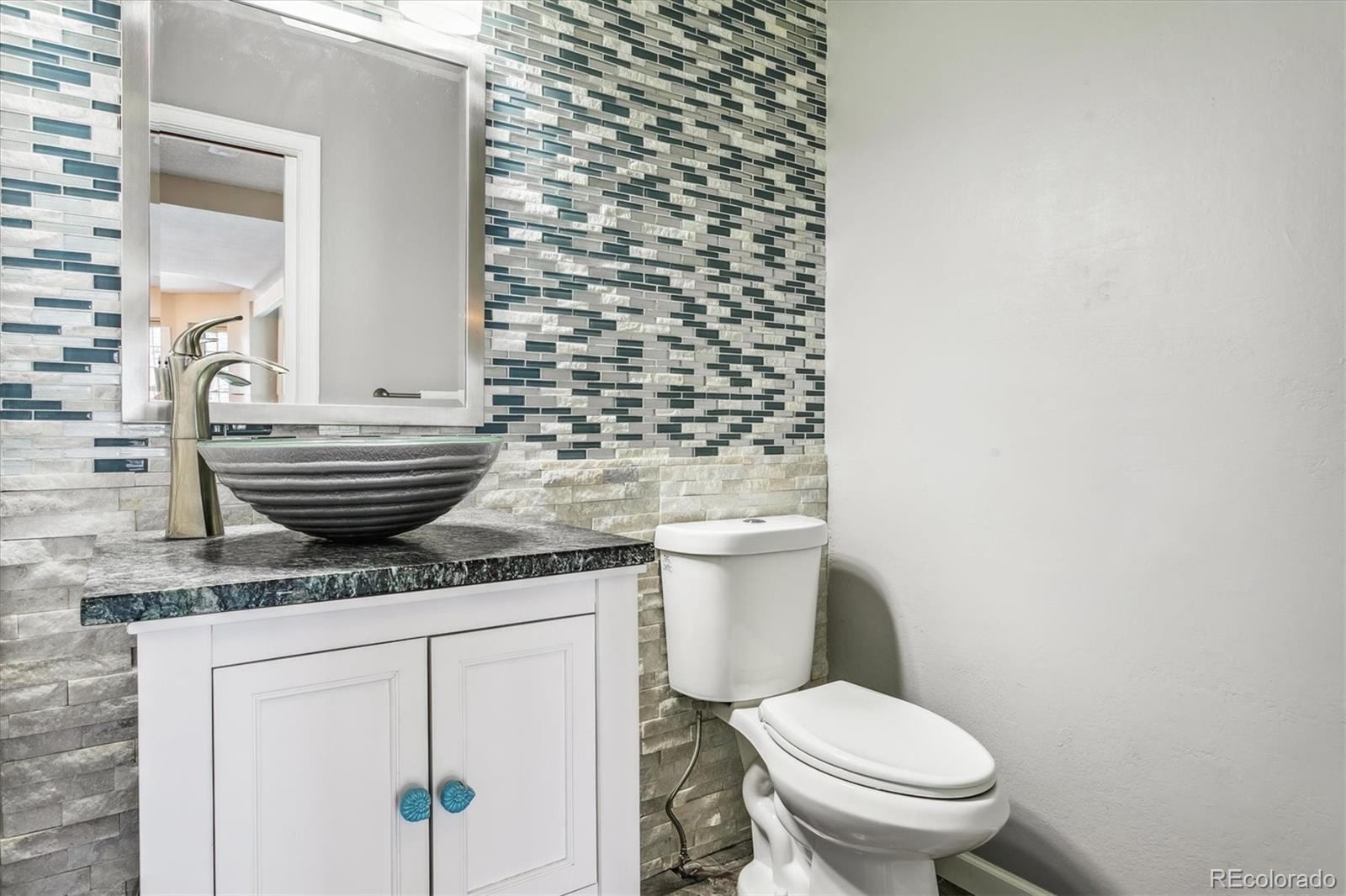 6777 Taft Circle Arvada, CO 80004 - Photo 19 of 48