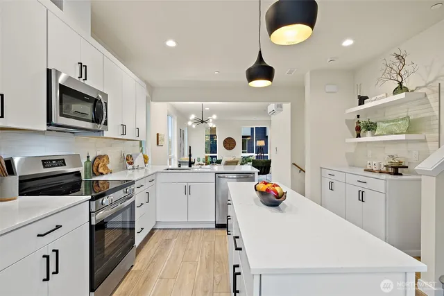 $639,950 | 5015 144th Street Southwest, Unit C1, Edmonds, WA 98026