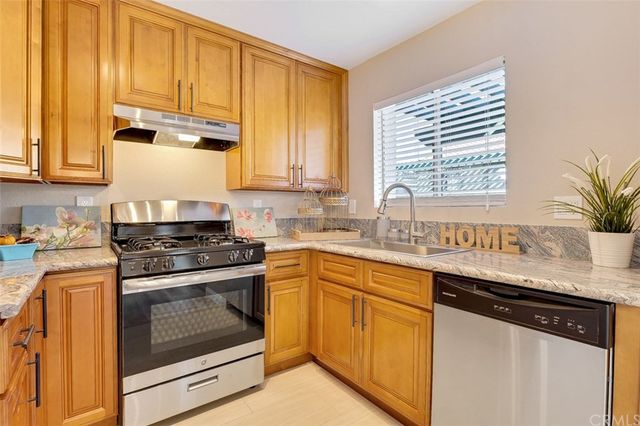 $330,000 | 8396 Sunset Trail Place, Unit F, Rancho Cucamonga, CA 91730