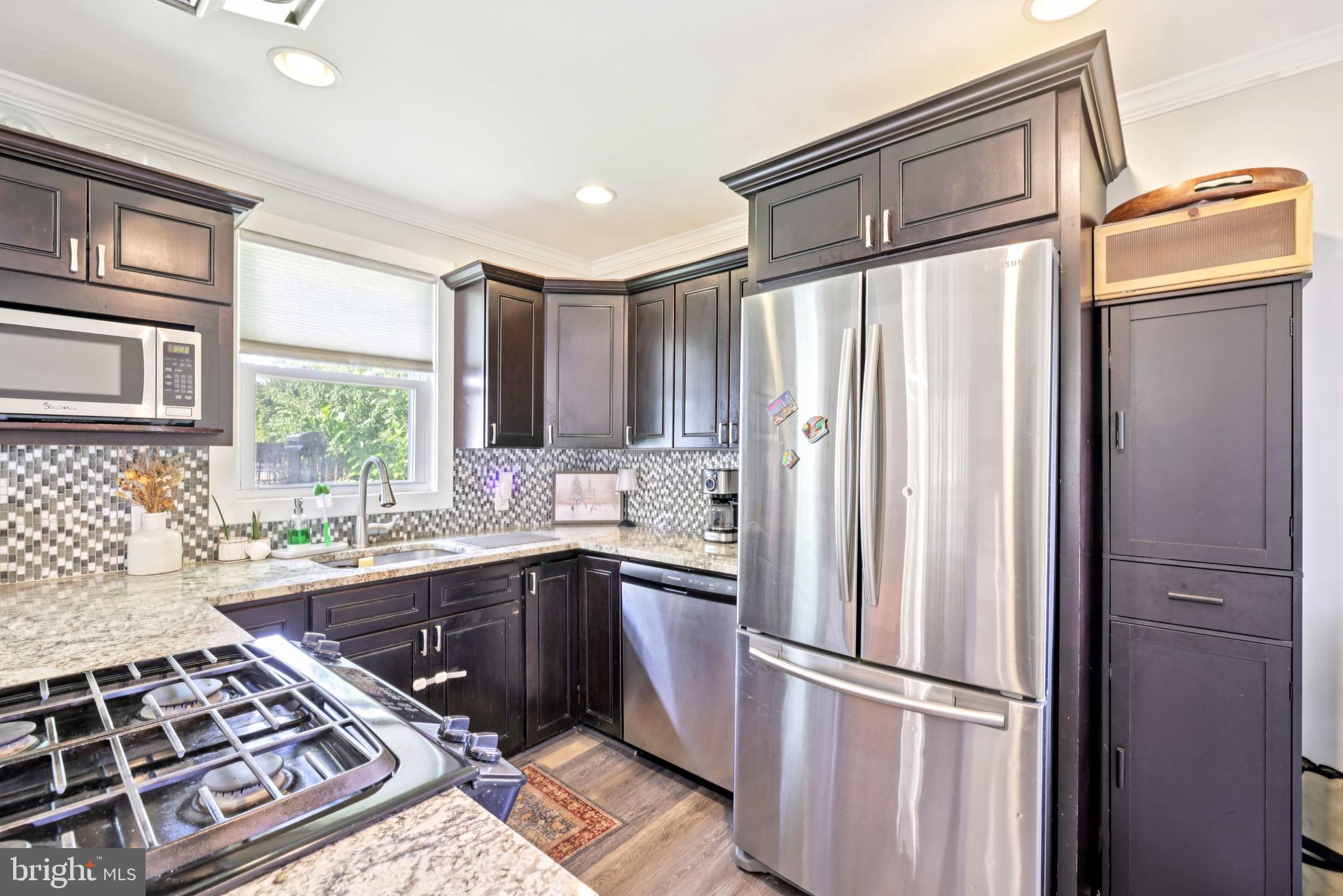 4214 Thorncliff Road Baltimore, MD 21236 - Photo 12 of 40 Kitchen