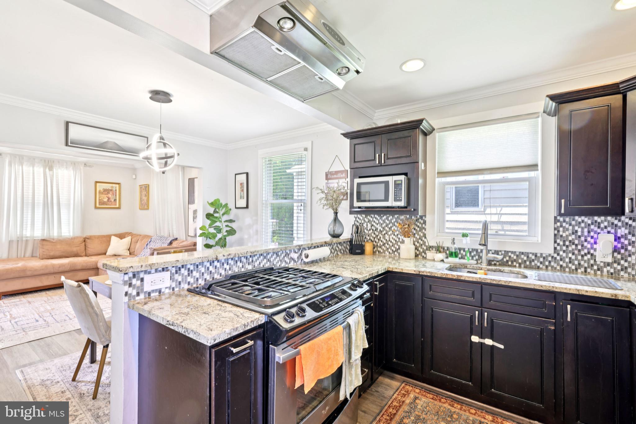 4214 Thorncliff Road Baltimore, MD 21236 - Photo 13 of 40 Kitchen