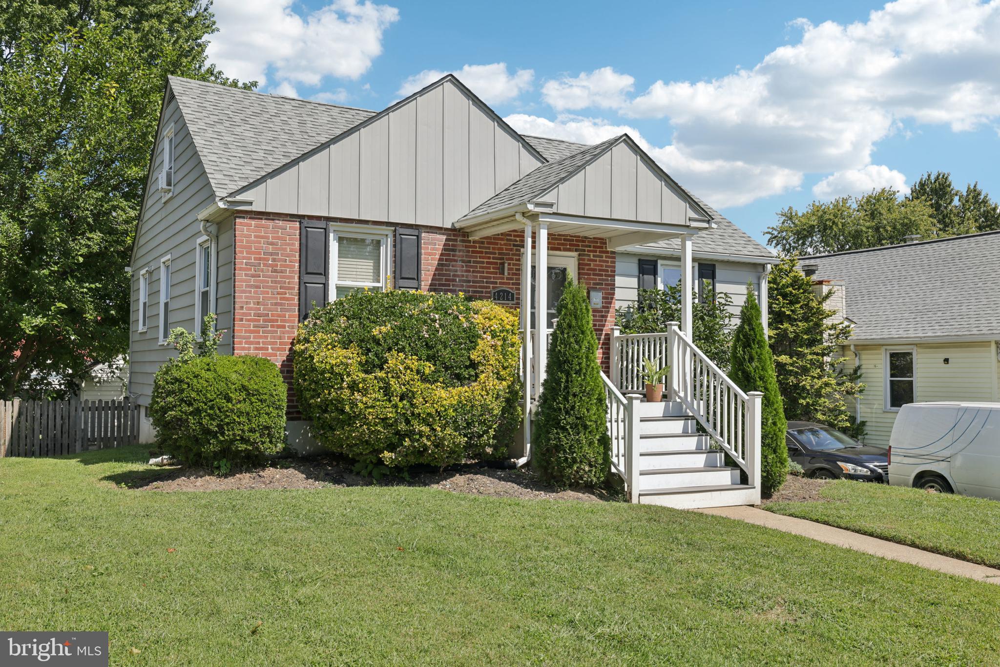4214 Thorncliff Road Baltimore, MD 21236 - Photo 6 of 40