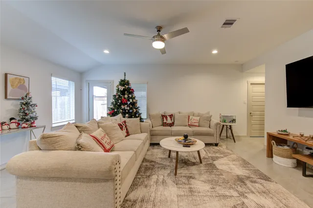 $2,300 | 29522 Cayenne Circle, Katy, TX 77494