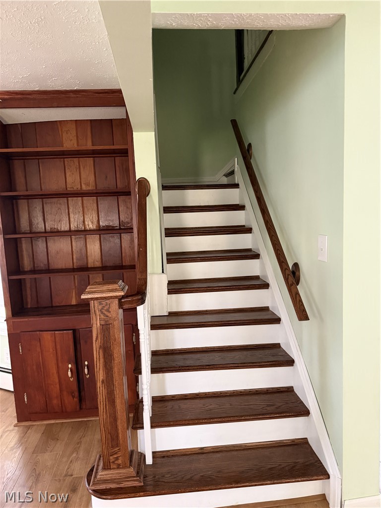 145 State Road Hinckley, OH 44233 - Photo 12 of 37