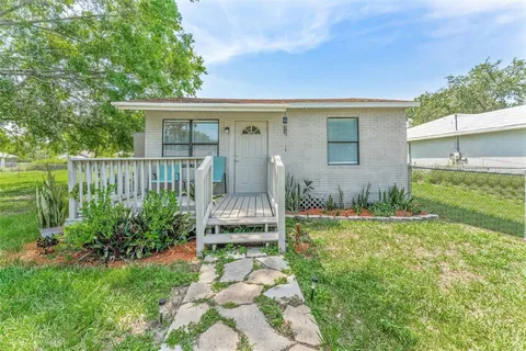 $165,000 | 652 North Jackson Street, Eagle Lake, FL 33839