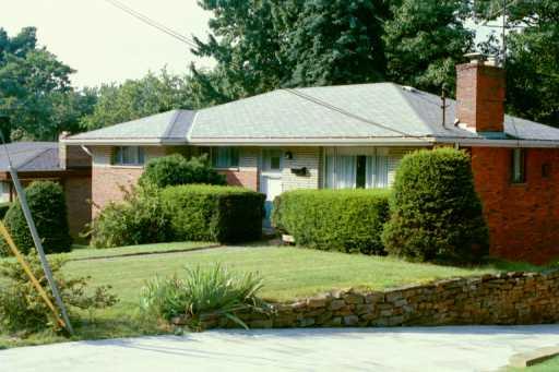 127 Reed Drive Green Tree, PA 15205 - Photo 2 of 8 Gallery Image 2