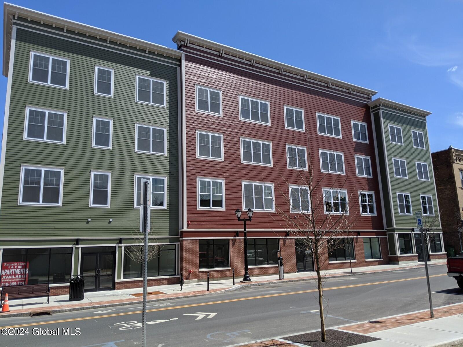 12 White St Unit 41/42