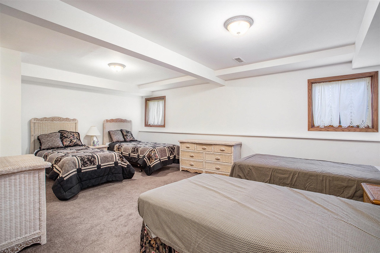 18 West Suttons Ridge Battle Creek, MI 49014 - Photo 26 of 41