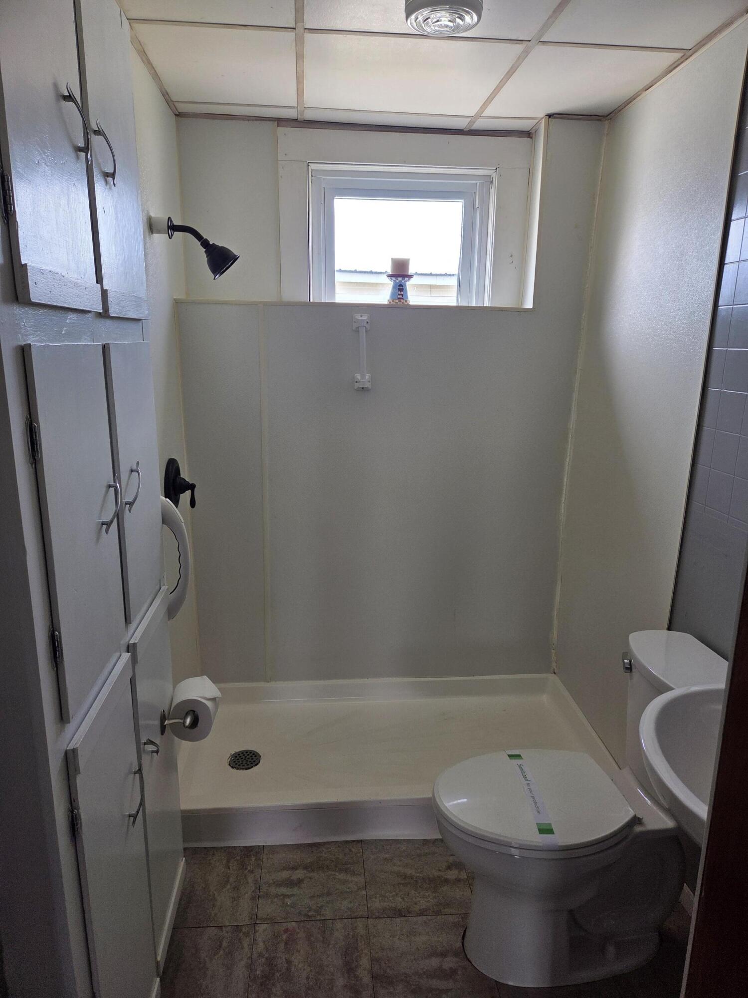 90 Bates Street Millinocket, ME 04462 - Photo 17 of 28