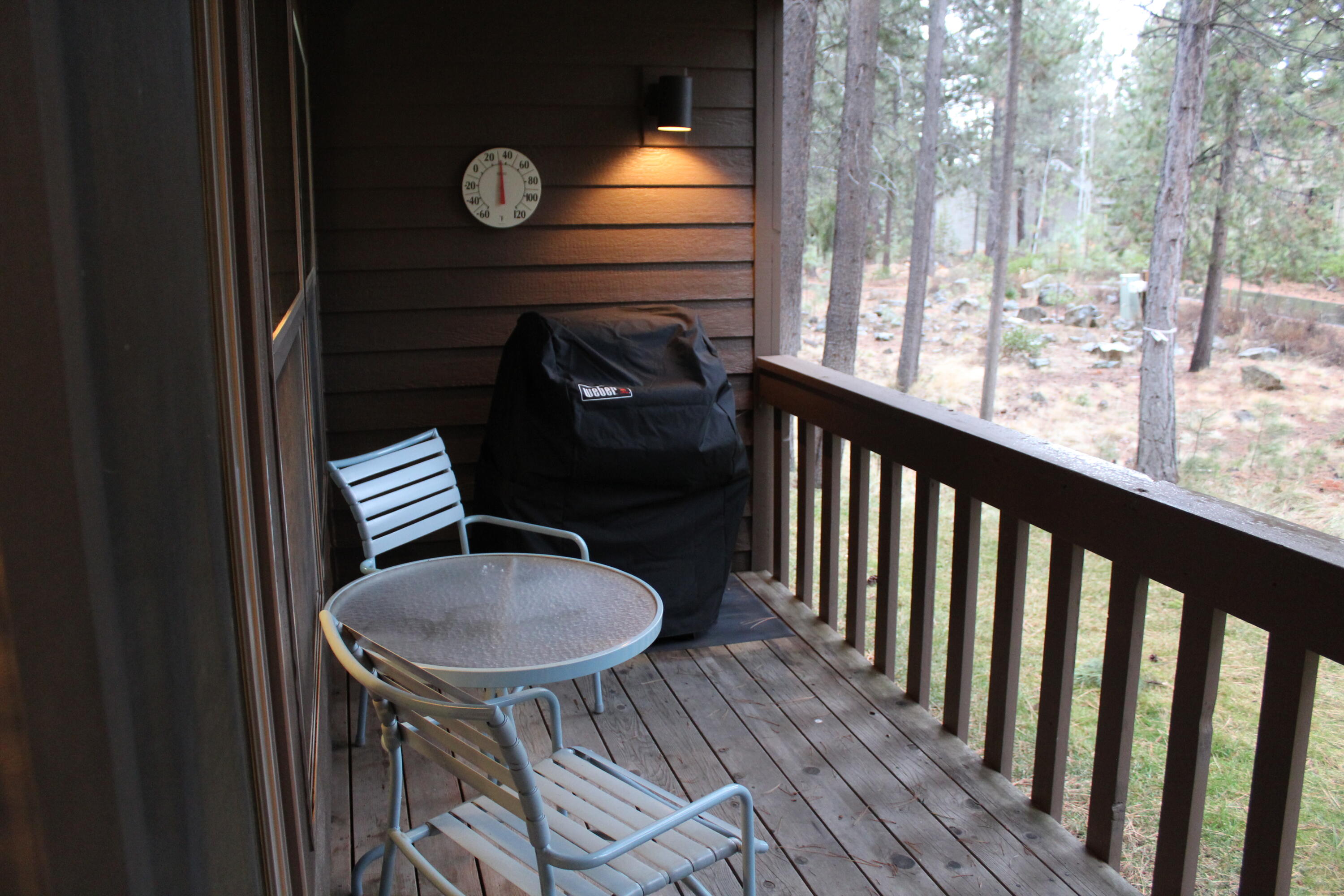 57373 Beaver Ridge Loop, Unit 27C1 Sunriver, OR 97707 - Photo 18 of 23 18-R27-dck