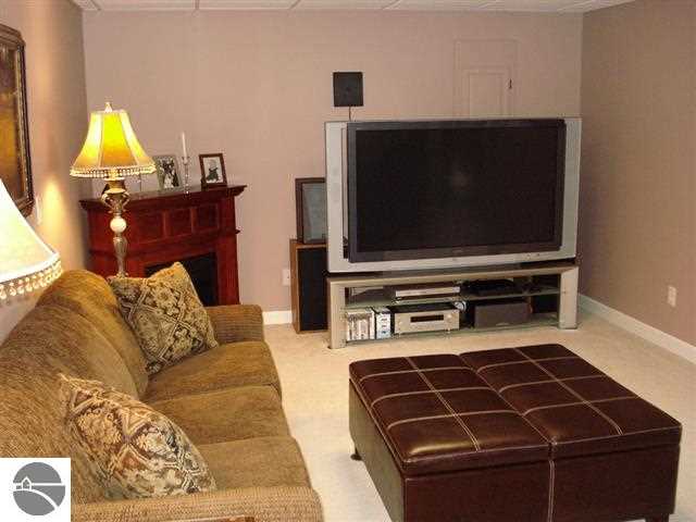 4295 East Wing Road Mount Pleasant, MI 48858 - Photo 24 of 52 1745461-23.JPG