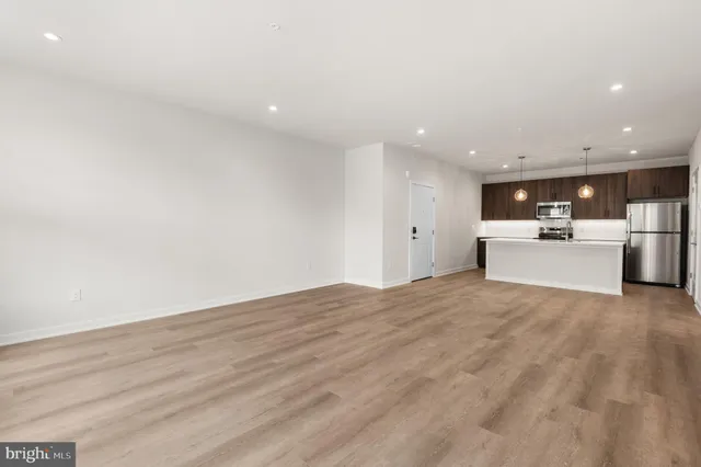 $3,531 | 26 South York Road, Unit 401, Hatboro, PA 19040