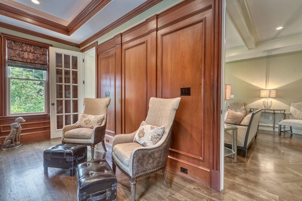 50 Yarmouth Road Brookline, MA 02467 - Photo 19 of 40