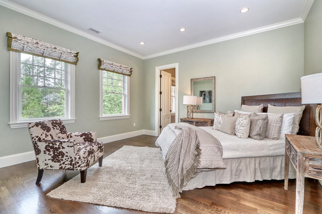 50 Yarmouth Road Brookline, MA 02467 - Photo 23 of 40