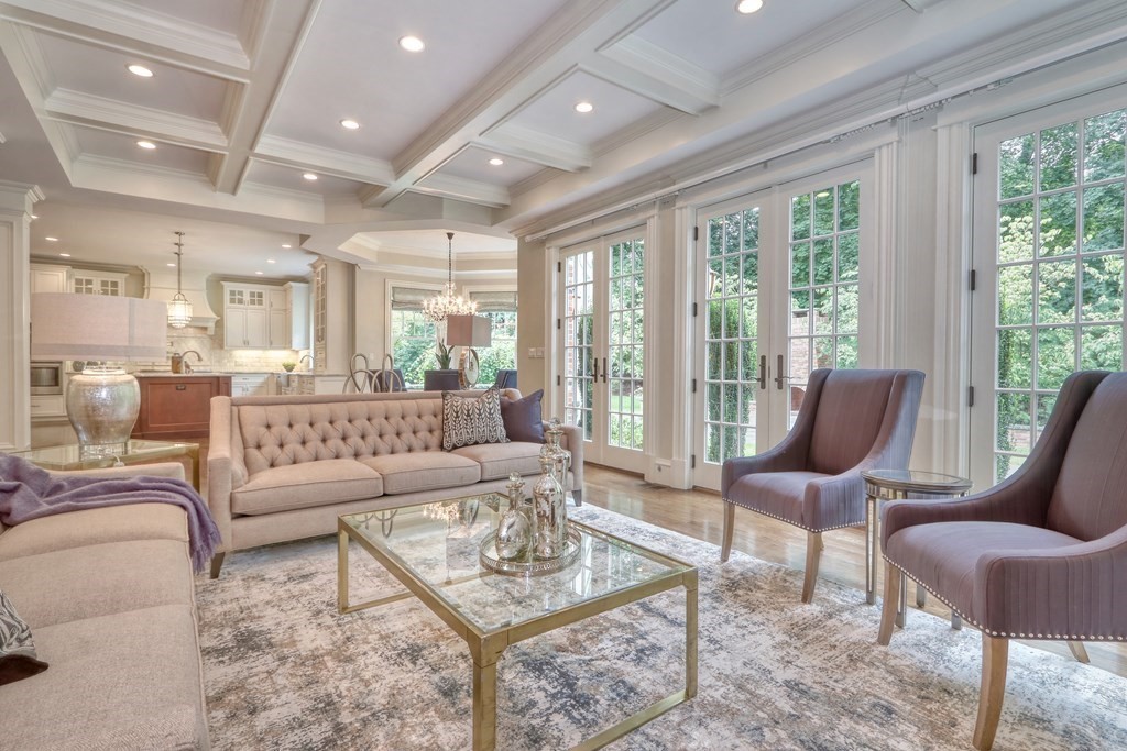 50 Yarmouth Road Brookline, MA 02467 - Photo 5 of 40