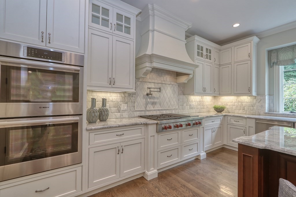50 Yarmouth Road Brookline, MA 02467 - Photo 9 of 40