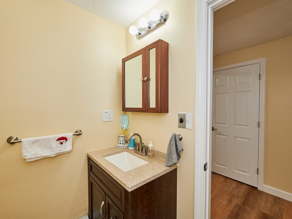 16 Bluebird Road Wellesley, MA 02481 - Photo 31 of 39 Gallery Image 31