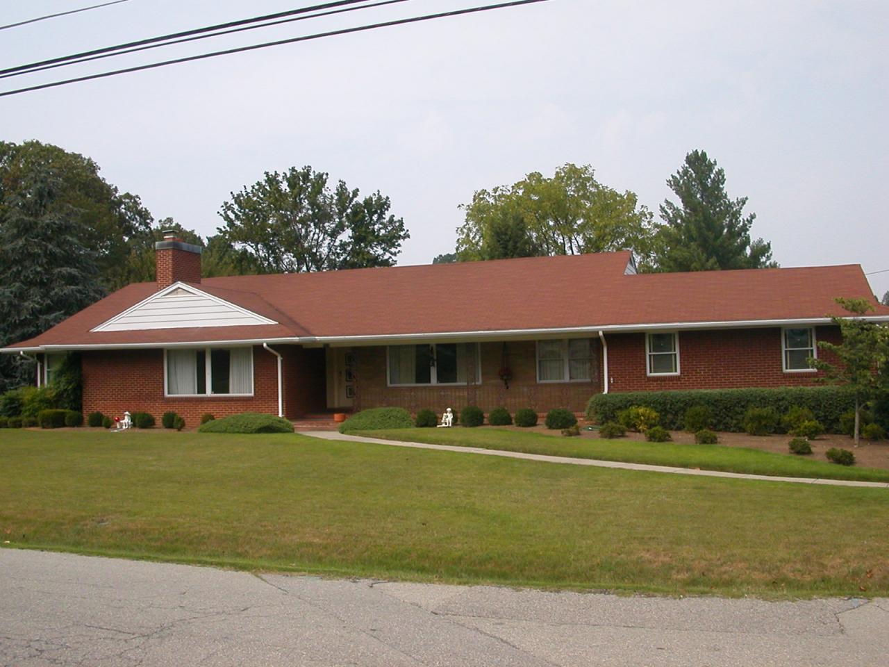 3519 Winding Way Road Southwest Roanoke, VA 24015 - Photo 2 of 5 front view