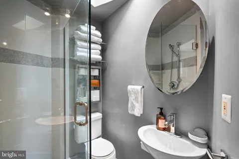 $670,000 | 3120 R Street Northwest, Unit 207, Washington, DC 20007