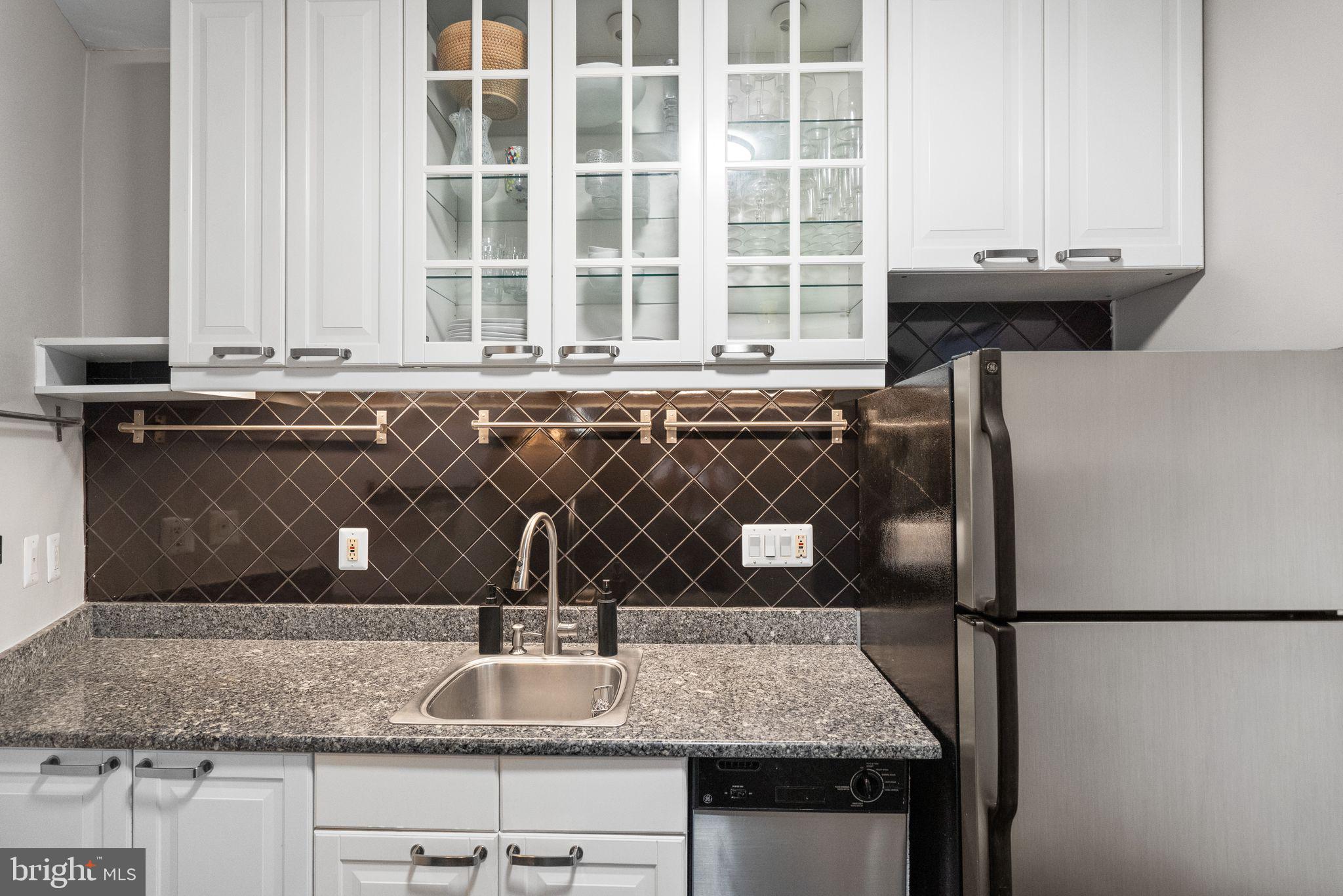 3120 R Street Northwest, Unit 207 Washington, DC 20007 - Photo 9 of 22 Kitchen