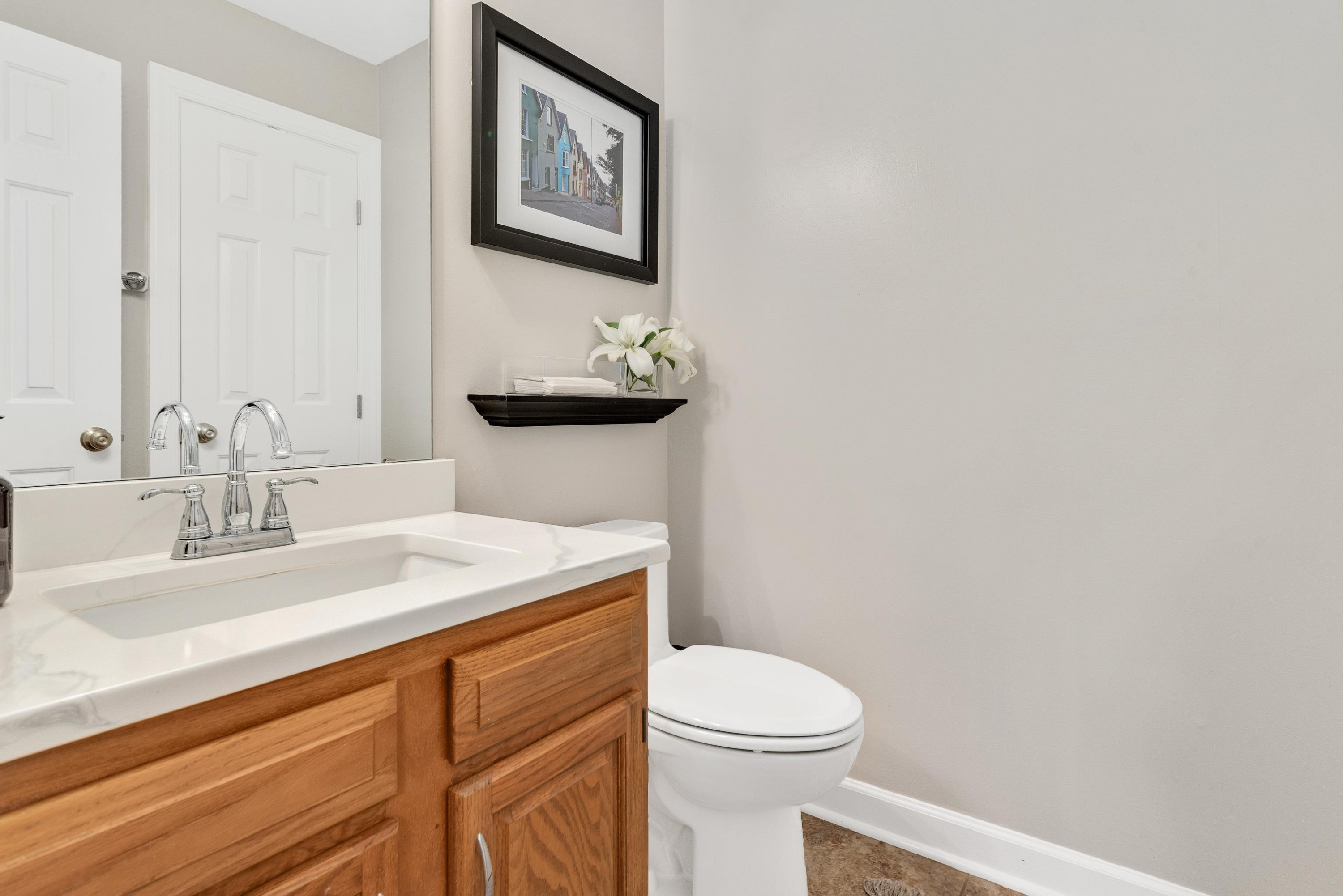 100 Moray Drive Raleigh, NC 27613 - Photo 14 of 32 Powder Room