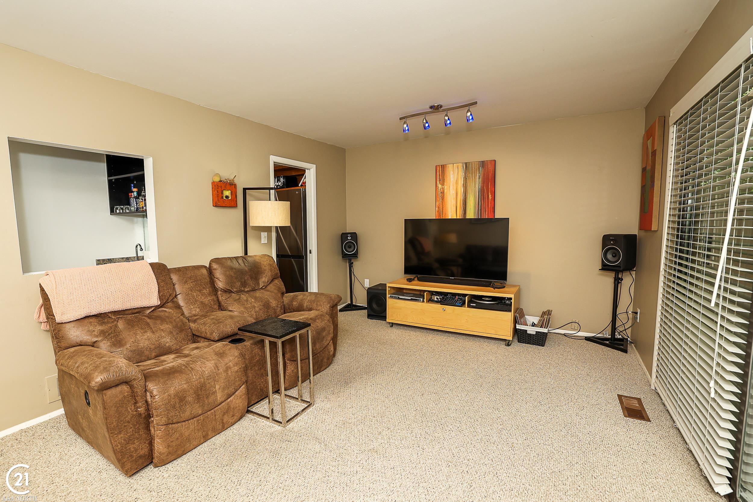 1449 Oakbrook Rochester Hills Rochester, MI 48307 - Photo 16 of 50