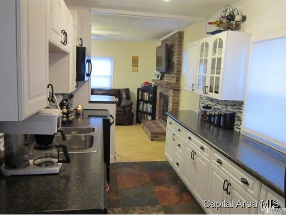 3031 South 2nd Street Springfield, IL 62703 - Photo 3 of 12