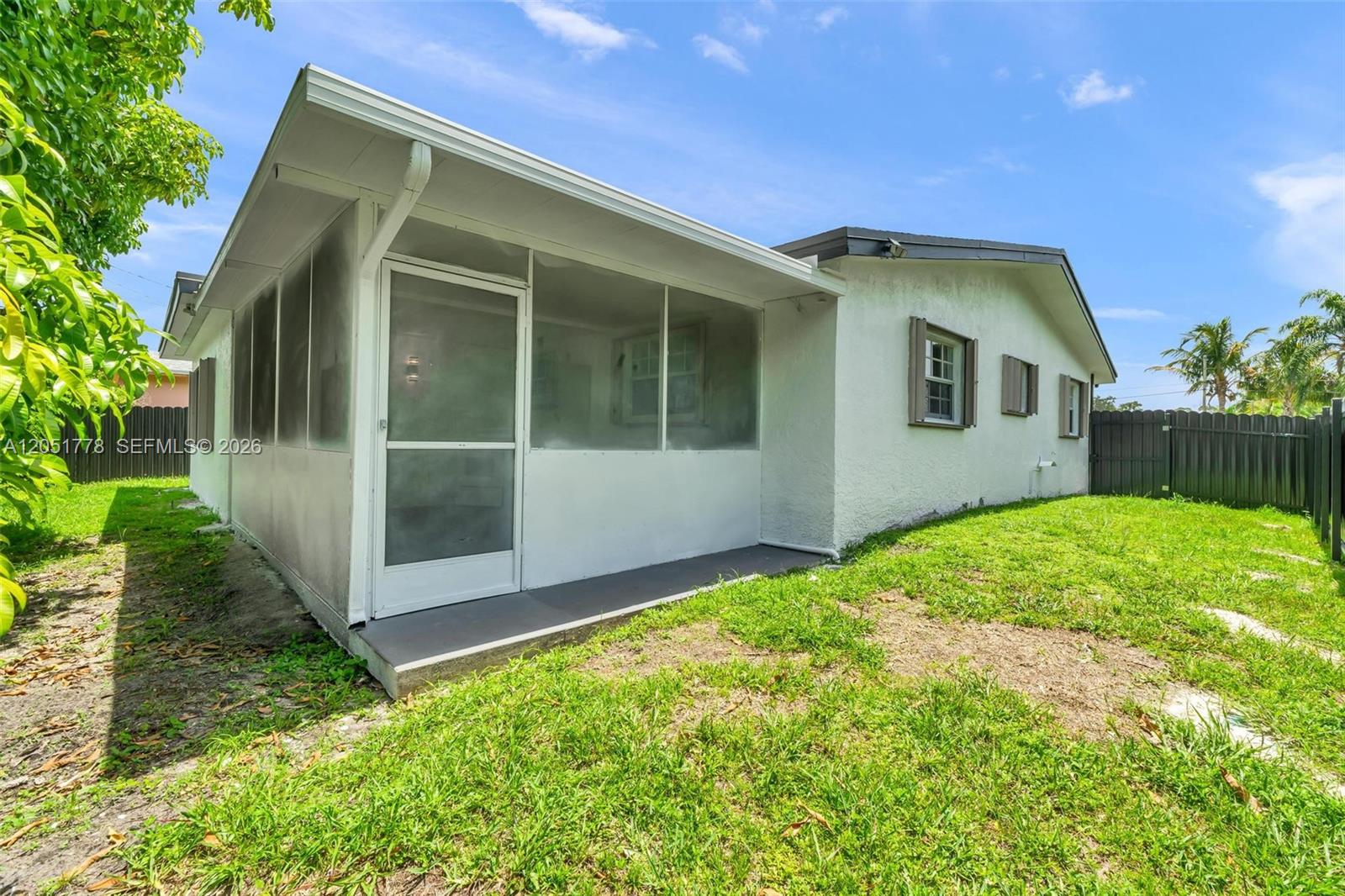 3432 Southwest 63rd Way Miramar, FL 33023 - Photo 33 of 47