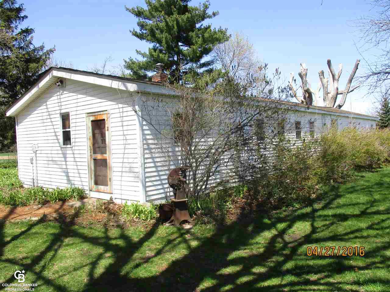 21733 Armada Ridge Road Armada, MI 48005 - Photo 5 of 30