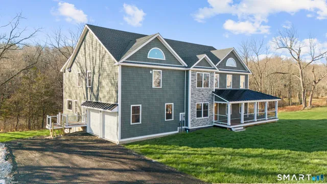 $1,395,000 | 154 B Long Meadow Hill Road, Brookfield, CT 06804