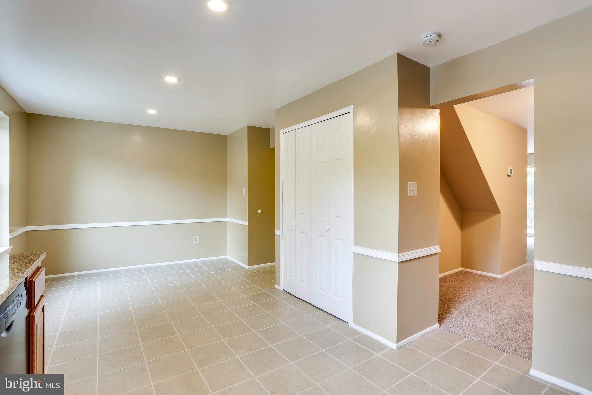 9771 Early Spring Way Columbia, MD 21046 - Photo 8 of 32 Gallery Image 8