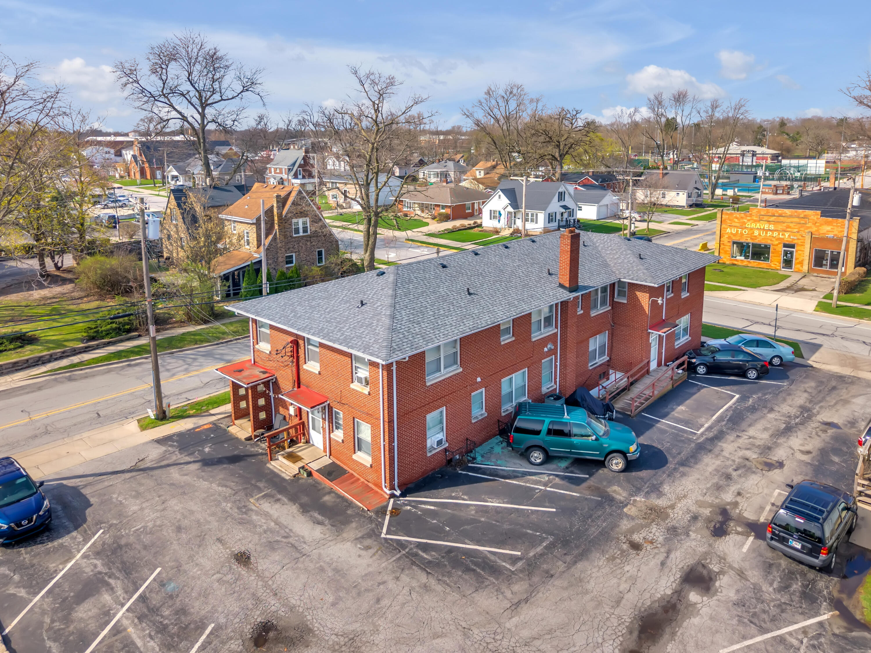 182 West North Street Crown Point, IN 46307 - Photo 3 of 33 3000x2249