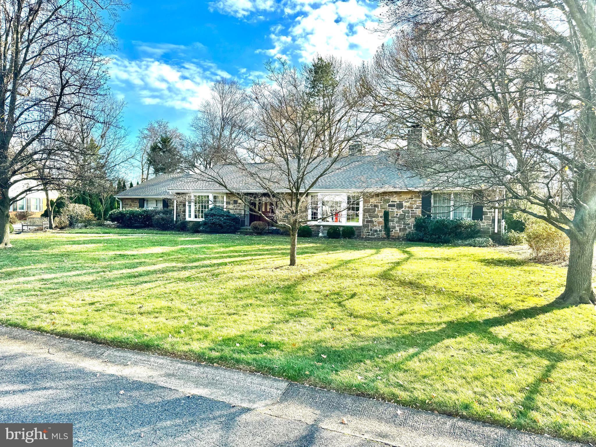 6 Pelham Road Wilmington, DE 19803 - Photo 3 of 41 beautifully landscaped