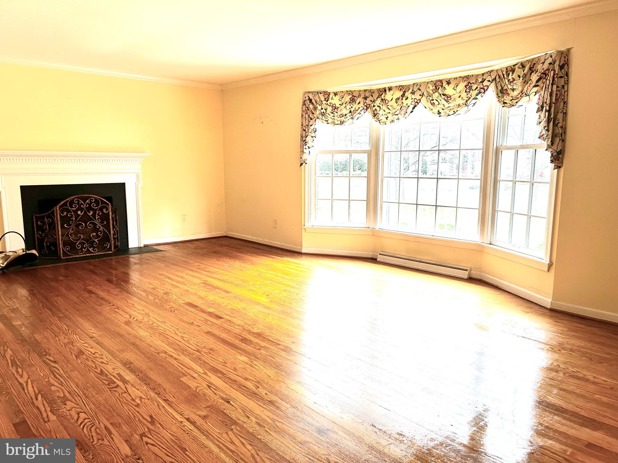 6 Pelham Road Wilmington, DE 19803 - Photo 10 of 41 bay windows invite warm sunlight