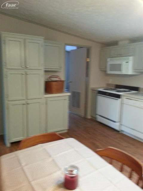 4295 Farrand Road Clio, MI 48420 - Photo 5 of 18 20416654-4.JPG