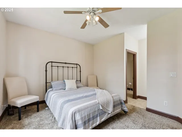 $1,350,000 | 10168 Stayton Road Southeast, Aumsville, OR 97325