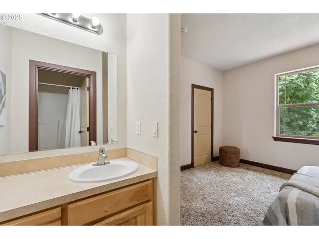 $1,350,000 | 10168 Stayton Road Southeast, Aumsville, OR 97325