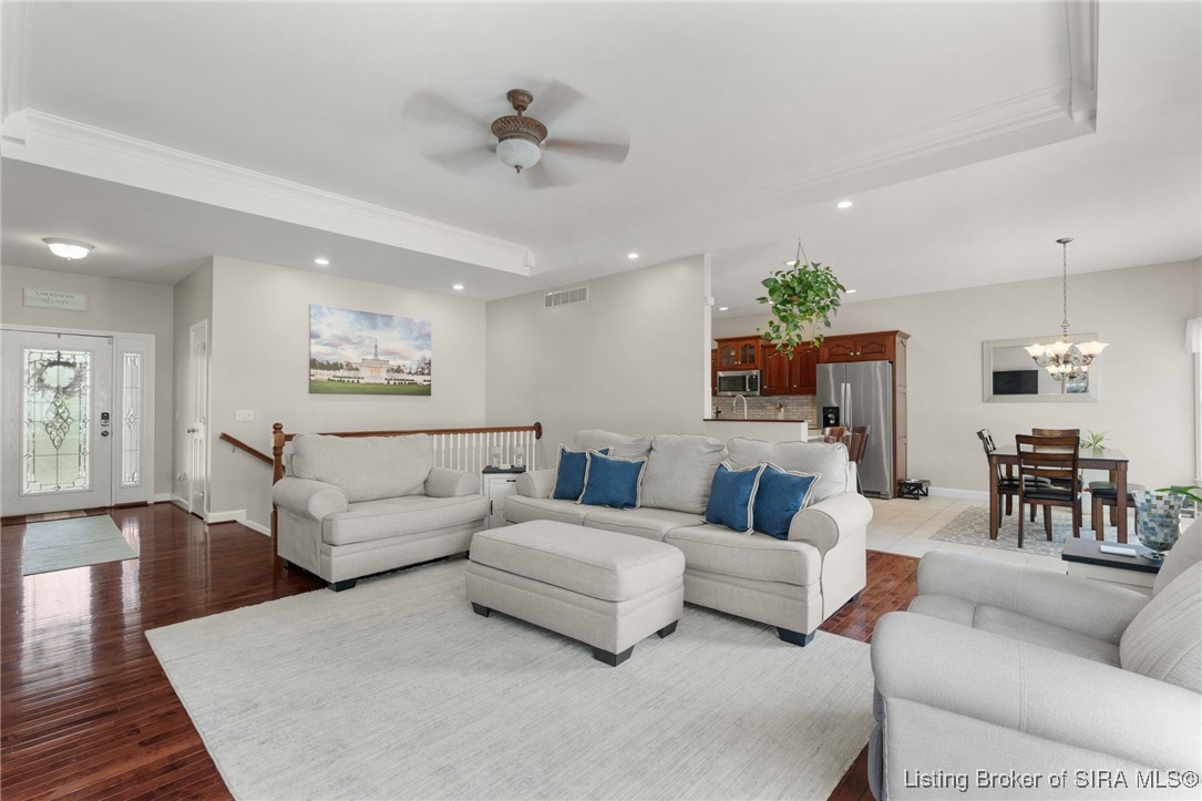 985 Big Indian Road Northeast Corydon, IN 47112 - Photo 2 of 62 Spacious living room!