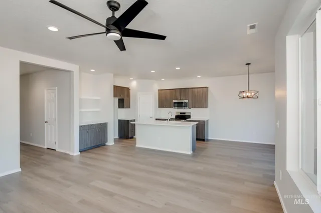 $444,990 | 1079 Woods Bog Court, Middleton, ID 83644