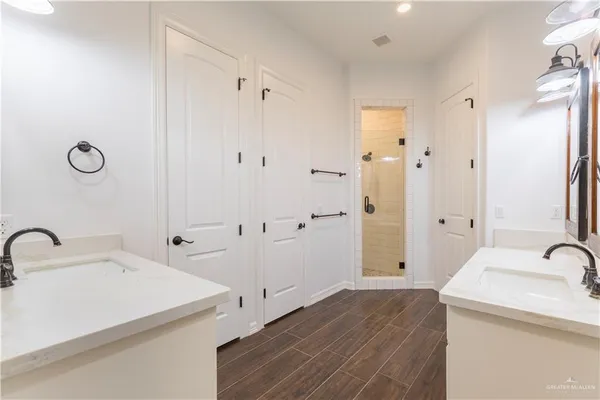 $3,200 | 2502 West Elbrus Avenue, Edinburg, TX 78539