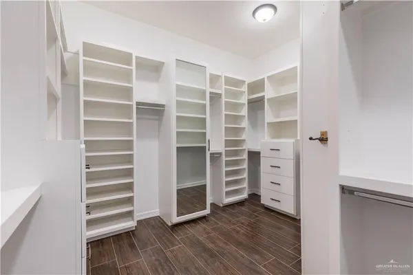 $3,200 | 2502 West Elbrus Avenue, Edinburg, TX 78539
