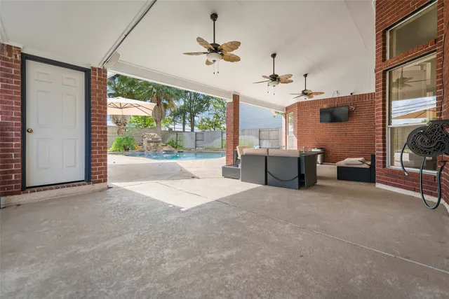 $3,800 | 14311 Islandwoods Drive, Houston, TX 77095