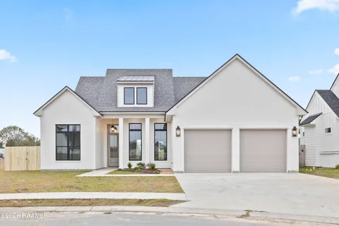 $499,999 | 119 Travellers Palm Way, Youngsville, LA 70592