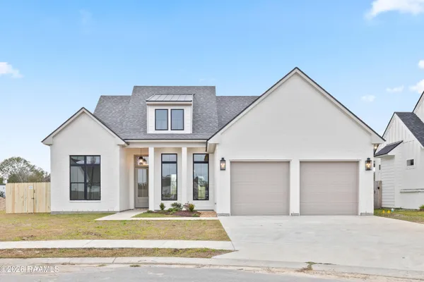 $499,999 | 119 Travellers Palm Way, Youngsville, LA 70592